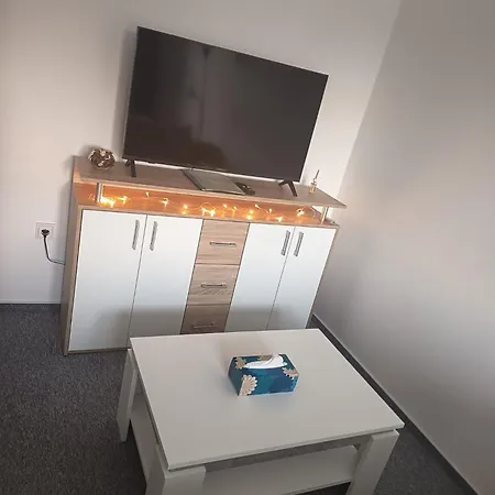 Modern For 6 People Near The Adrspach Rocks
